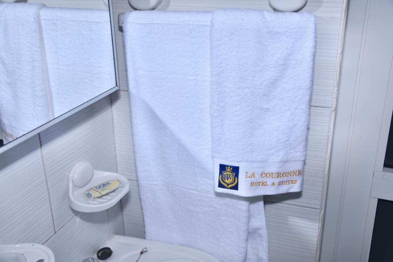 Hotel La Couronne Rw Yaoundé エクステリア 写真